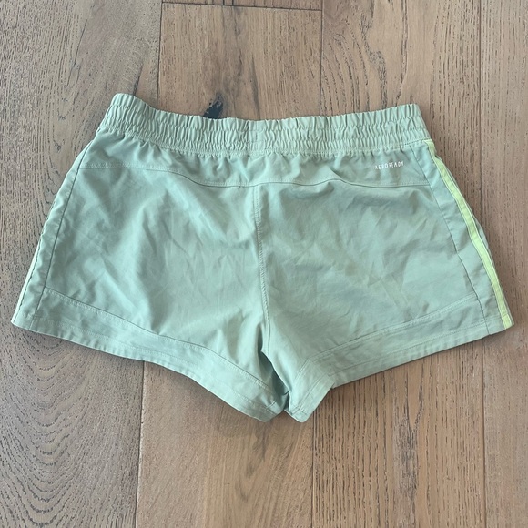 Adidas Women Shorts Medium Green Lightweight Athletic Sporty Lounge - Picture 2 of 5